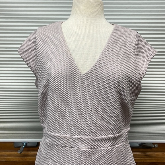 ASOS NWT Lilac Textured V-Neck Faux Wrap Midi Dress Size 14 - Picture 2 of 8